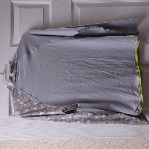 Sofibella top long sleeve tennis top with high neckline. Piping accent. - Picture 2 of 4